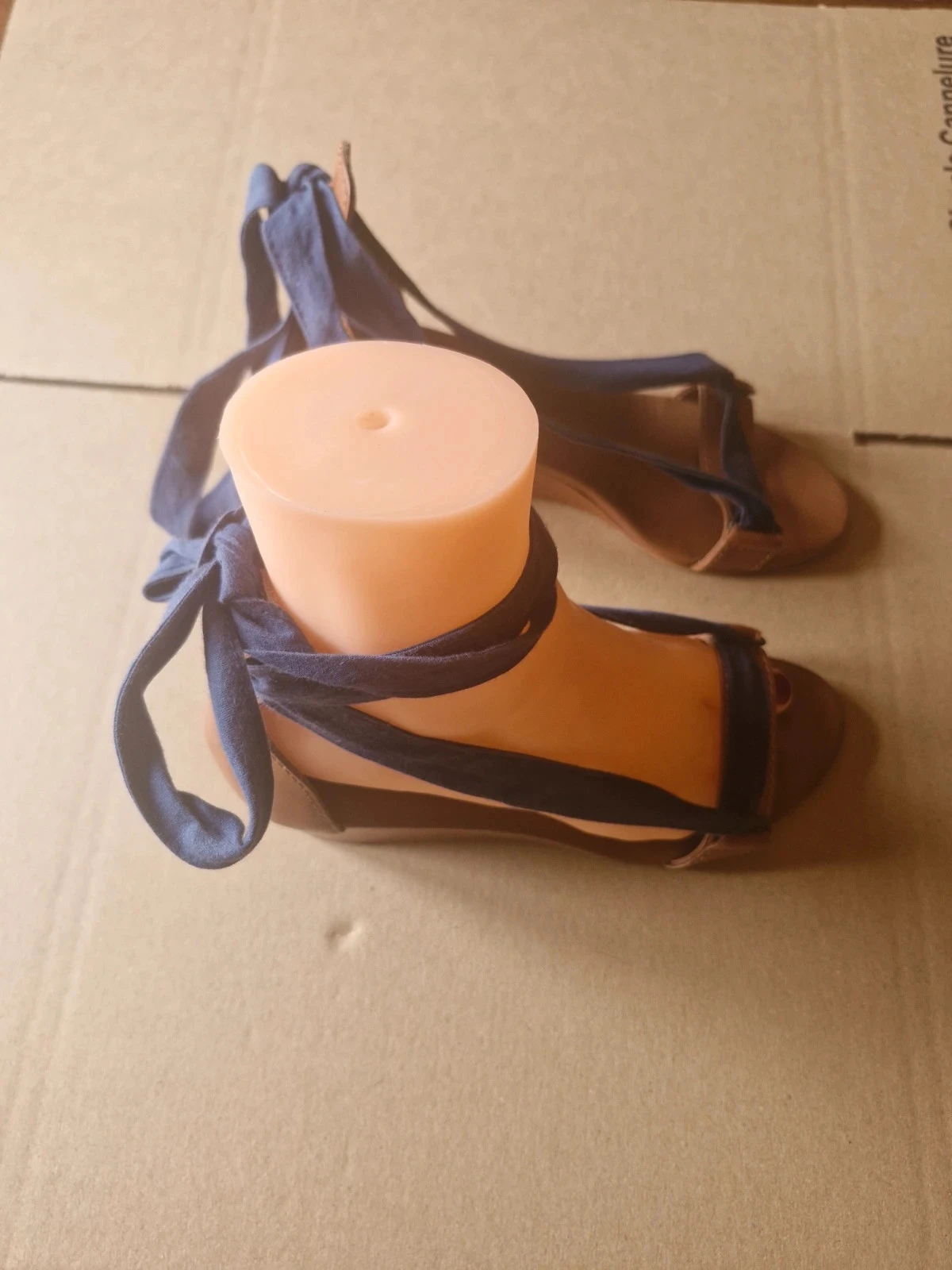 Las Sandalias Les Sandalettes – Sandalias azul marino de cuero con lazos – Talla 36 – photo 3
